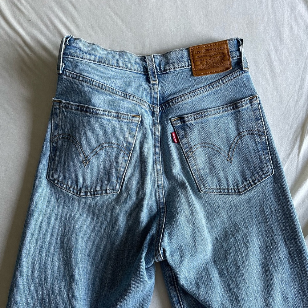 Levi's Ribcage Straight Jeans - Picture 5 of 5
